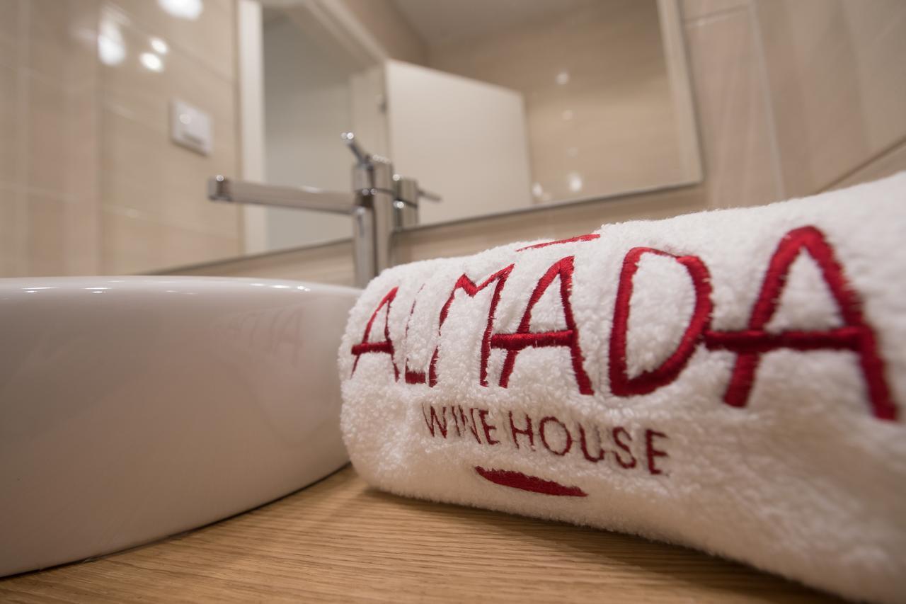 Almada Wine House - Tourism Apartamento
